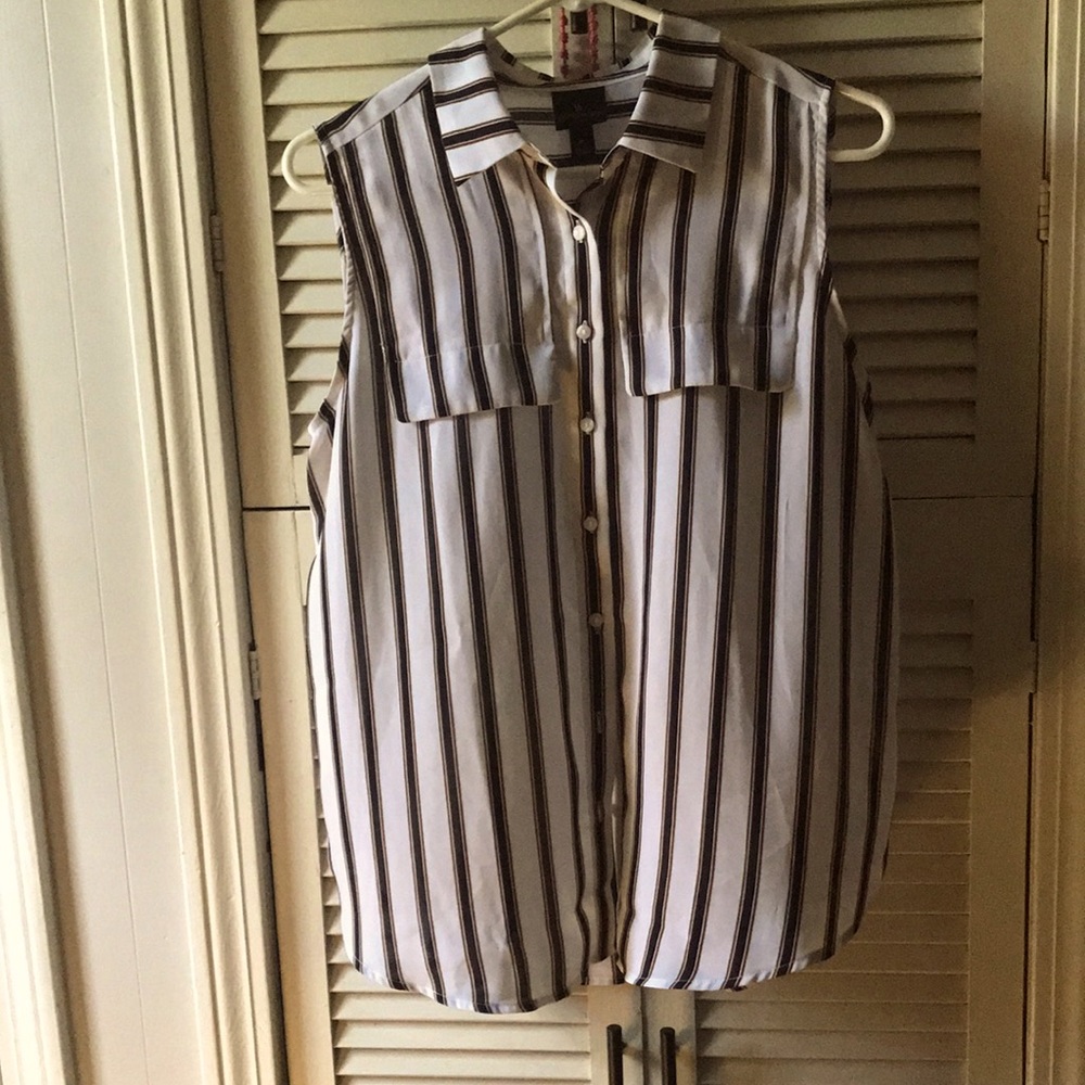 Worthingtom sleeveless shirt